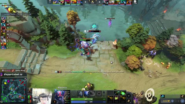 PSG.LGD.y` takes First Blood on qyqx!