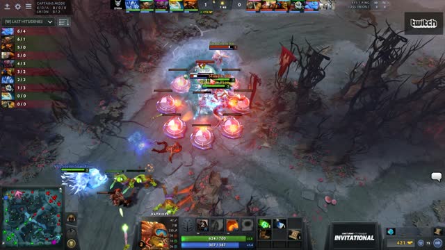 FLee kills Aui_2000!