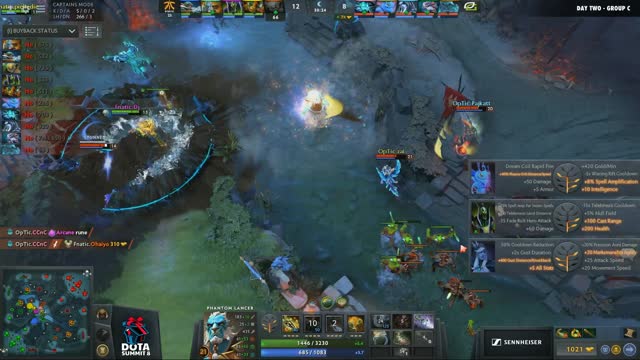 OpTic.CCnC's double kill leads to a team wipe!