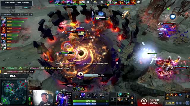 TSpirit.Yatoro's triple kill leads to a team wipe!