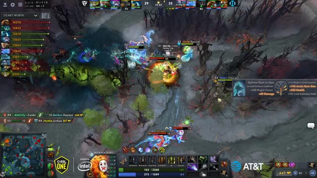 CoL.Meracle-'s triple kill leads to a team wipe!