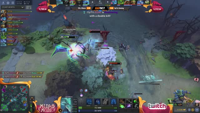 OpTic.CCnC gets a triple kill!