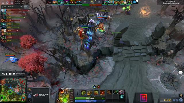 Fnatic.PieLieDie kills Stinger!