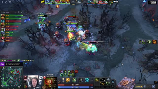 NAVI gets 3 kills!