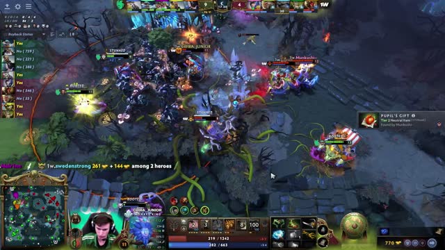 FLCN.Malr1ne gets a triple kill!