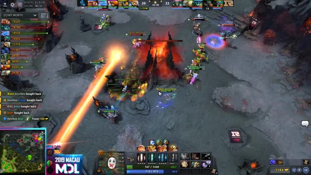 Newbee gets a kill!