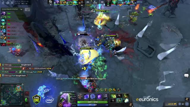 VG.Ori gets a triple kill!