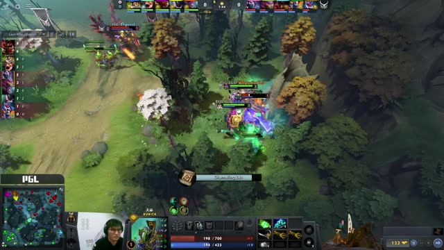 PSG.LGD.y` takes First Blood on 天命!