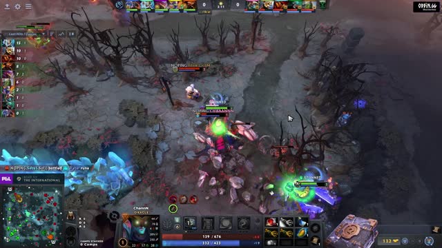 offlane (dog) takes First Blood on CHAAANNN!