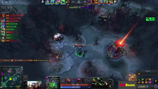 lalatronii < gets a double kill!