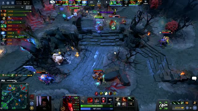 EG.Arteezy's triple kill leads to a team wipe!