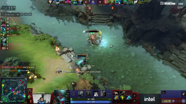 KuroKy takes First Blood on Sneyking!