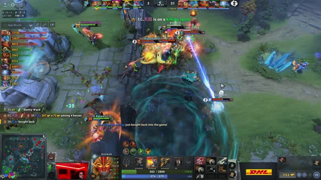 Arteezy gets a triple kill!