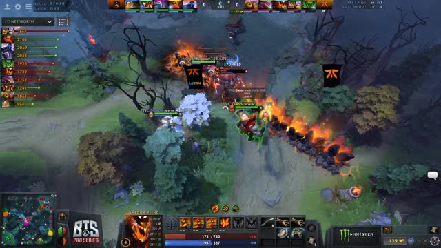 TNC.TIMS takes First Blood on Fnatic.iceiceice!