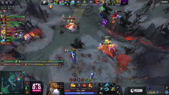 lalatronii < gets a double kill!