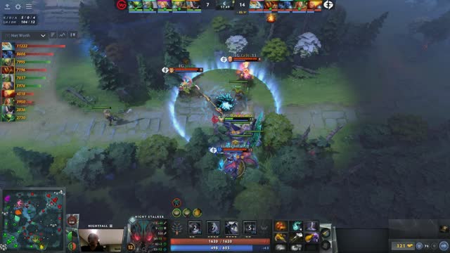 EG.Cr1t- kills Davai Lama!