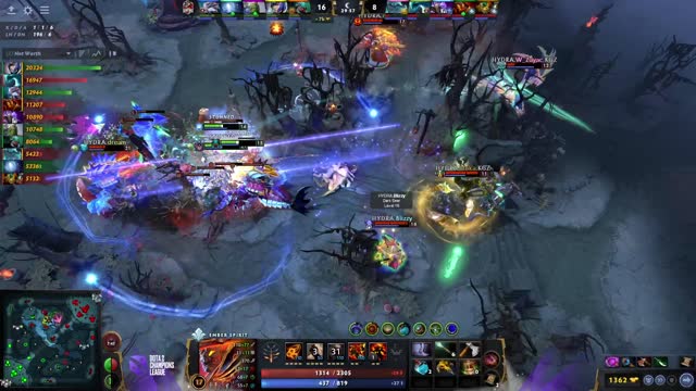 dream`'s triple kill leads to a team wipe!