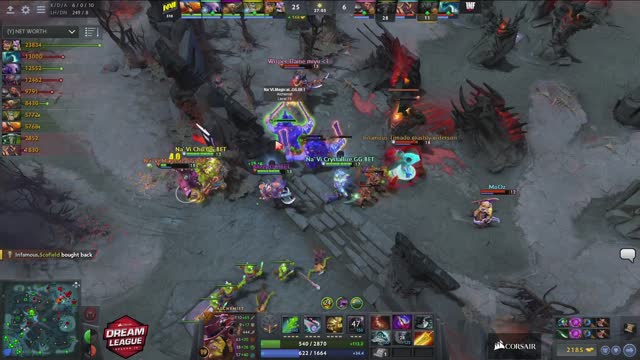 Na`Vi gets 2 kills!