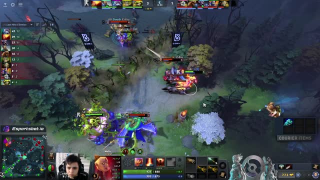 MoOz kills Arteezy!