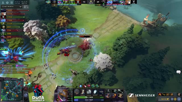 Sneyking's triple kill leads to a team wipe!