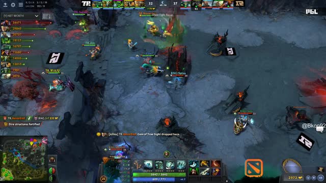 LGD.Victoria gets a double kill!