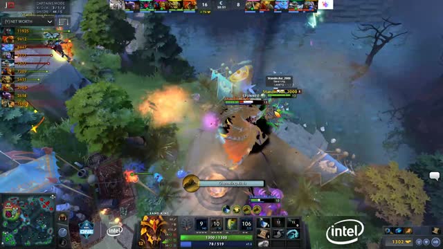 Aui_2000 gets a double kill!