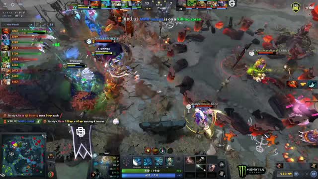 AlienManaBanana's triple kill leads to a team wipe!