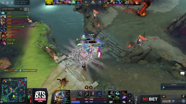 Fearless kills Fnatic.Moon!