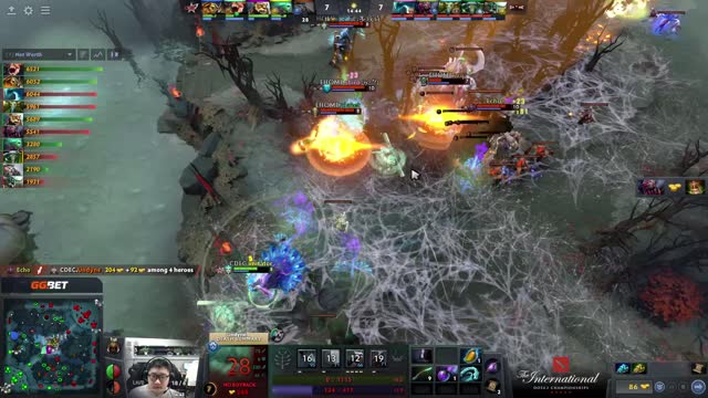 EHOME gets 2 kills!