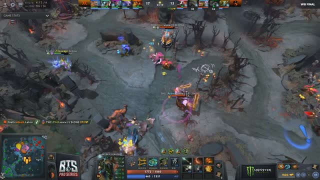 Fnatic.Moon gets a double kill!