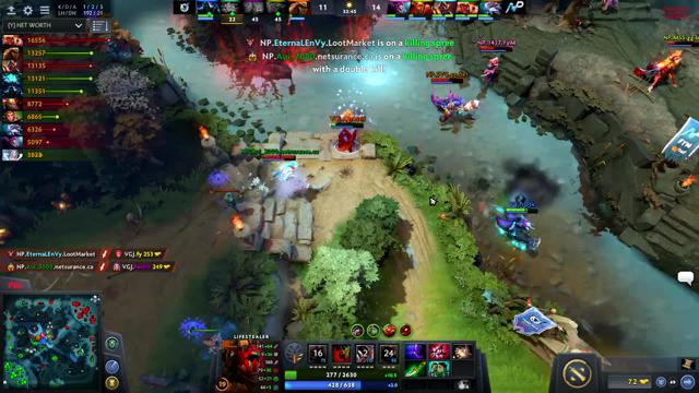 Aui_2000's double kill leads to a team wipe!