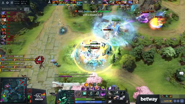 LFY.Monet gets a triple kill!